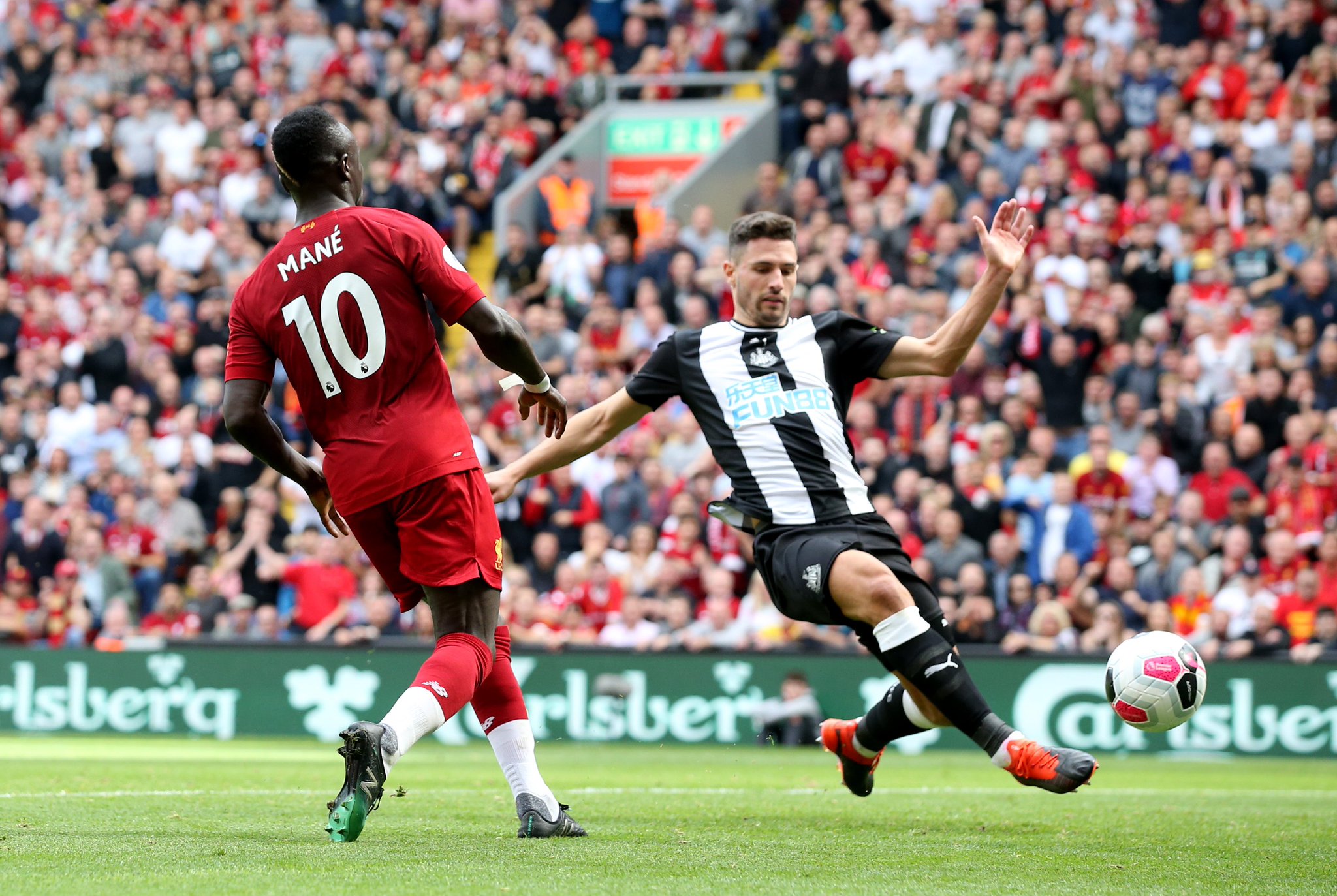 不仅能吸引 不仅能吸引